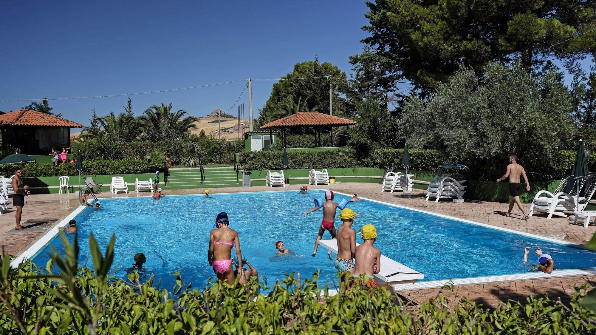 Agriturismo Tenute Pollara Roccamena Exterior photo